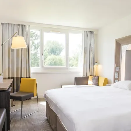 Novotel 4*