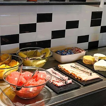 Novotel 4*