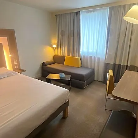 Novotel Hotel 4*